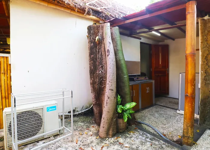 ホテル Kampung 168 ジンバラン